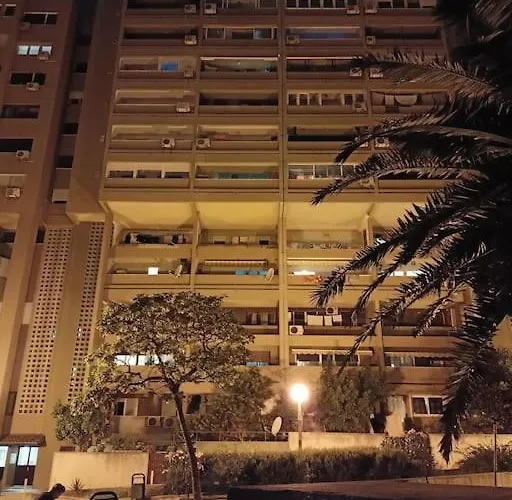 Eurit Shown In Detail *