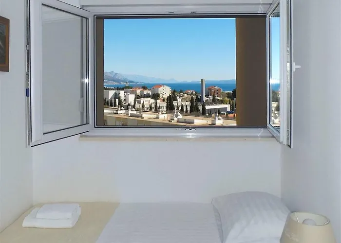 Eurit Shown In Detail